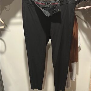 Black Capri Pants with Tailored Waistband and Slim Fit